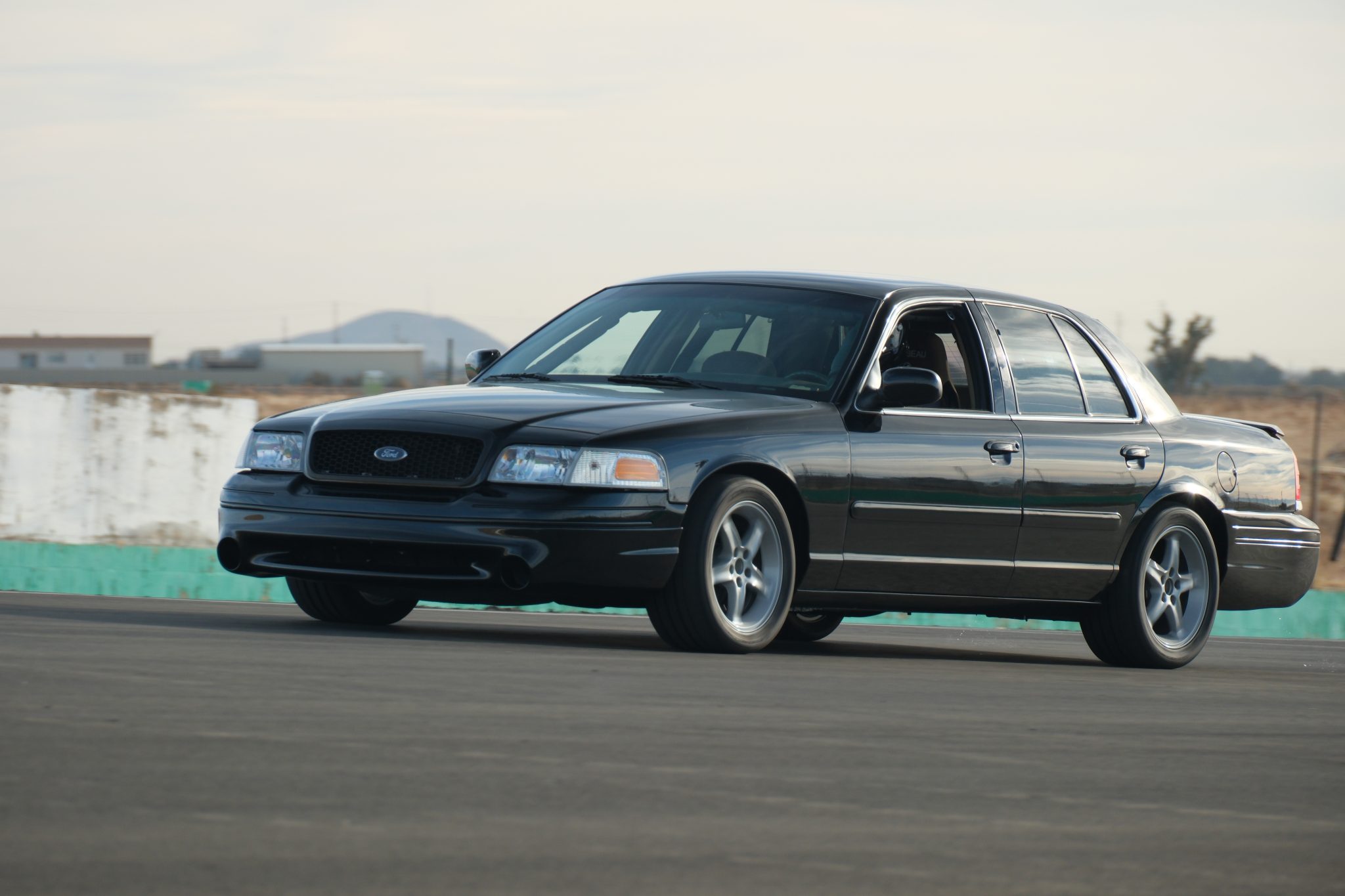 Ford Crown Victoria 