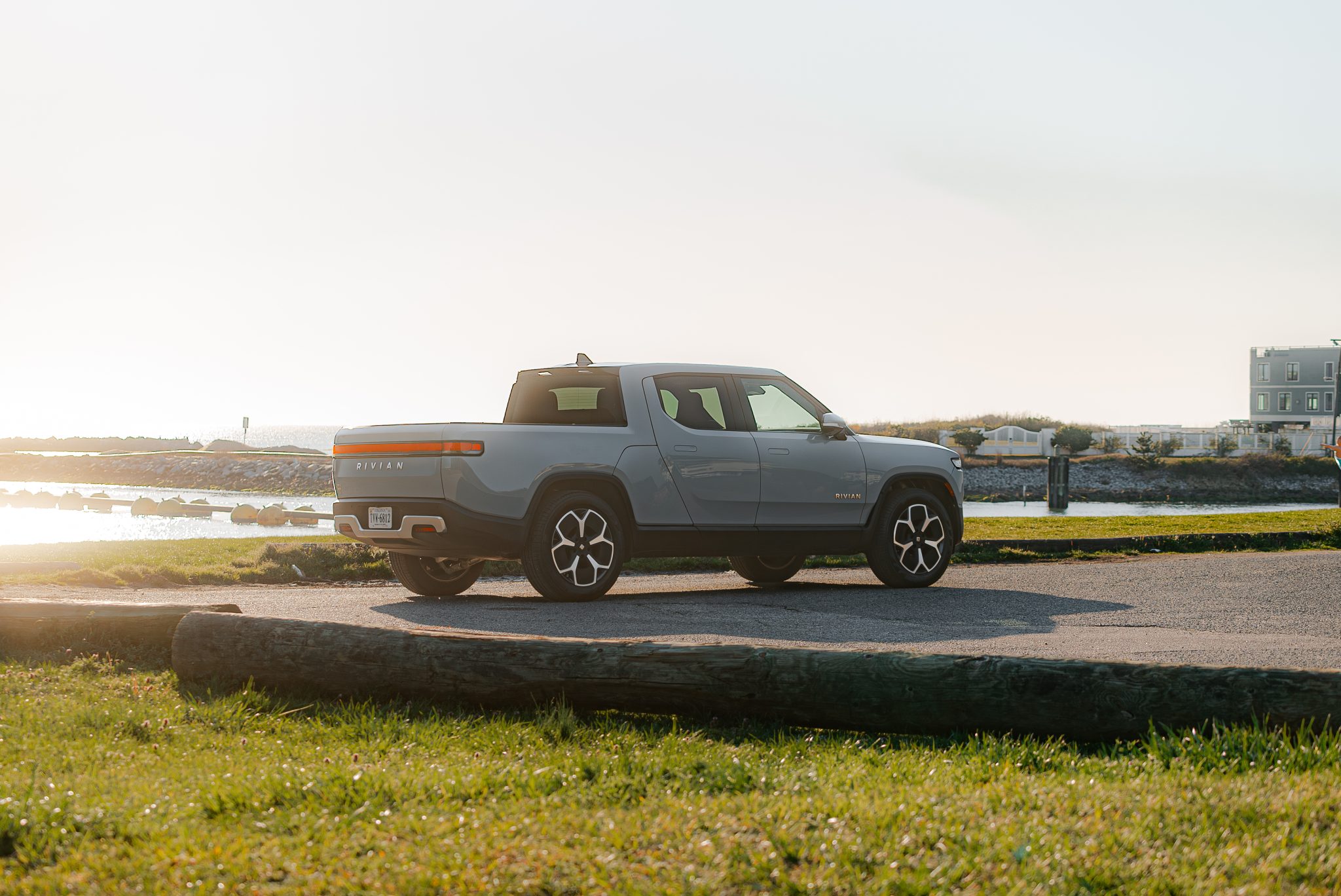 Rivian R1T 