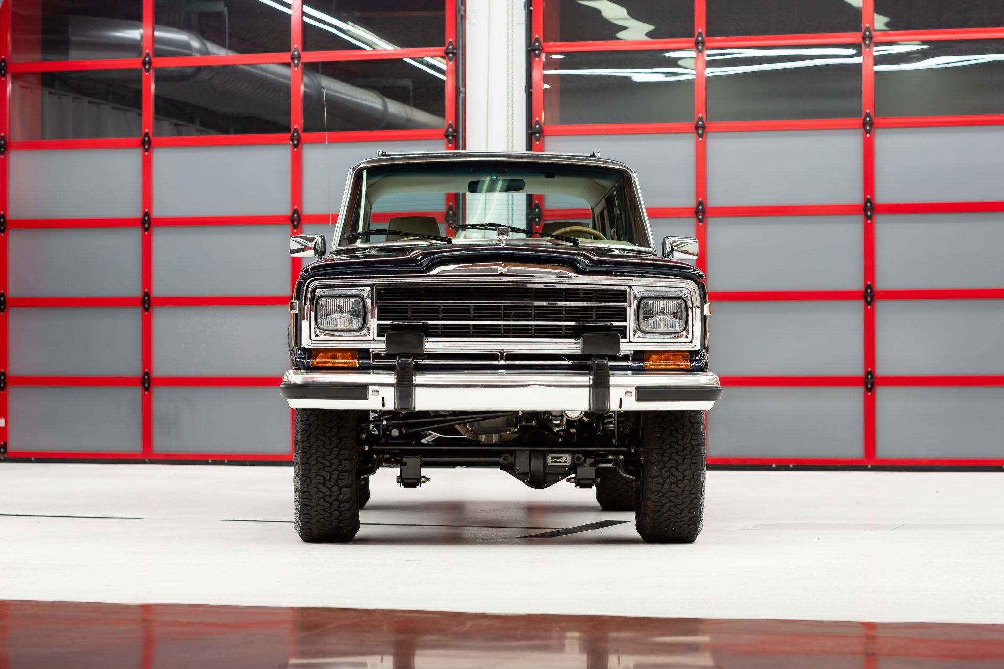 Jeep SJ Grand Wagoneer 