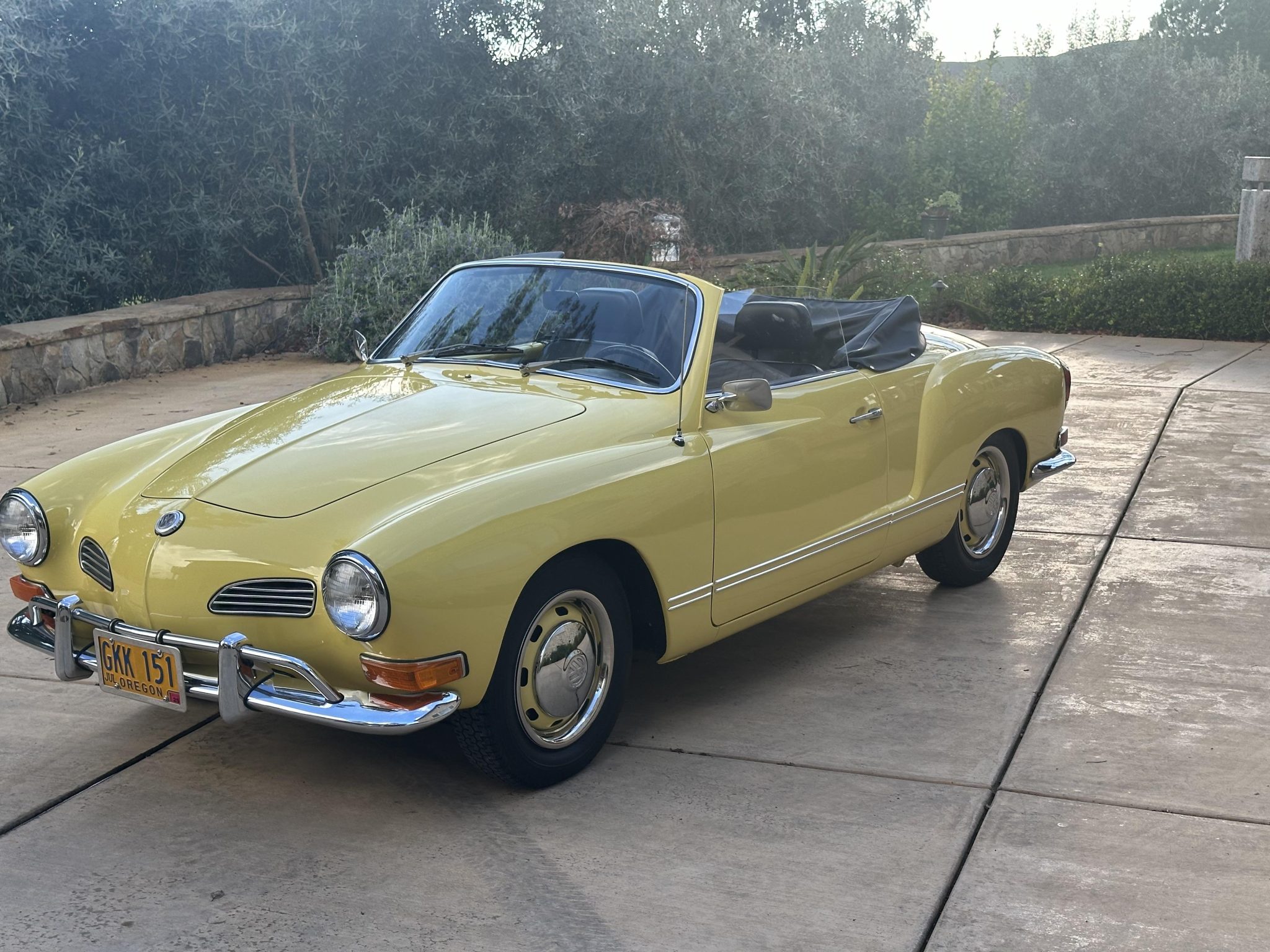 Volkswagen Karmann Ghia 