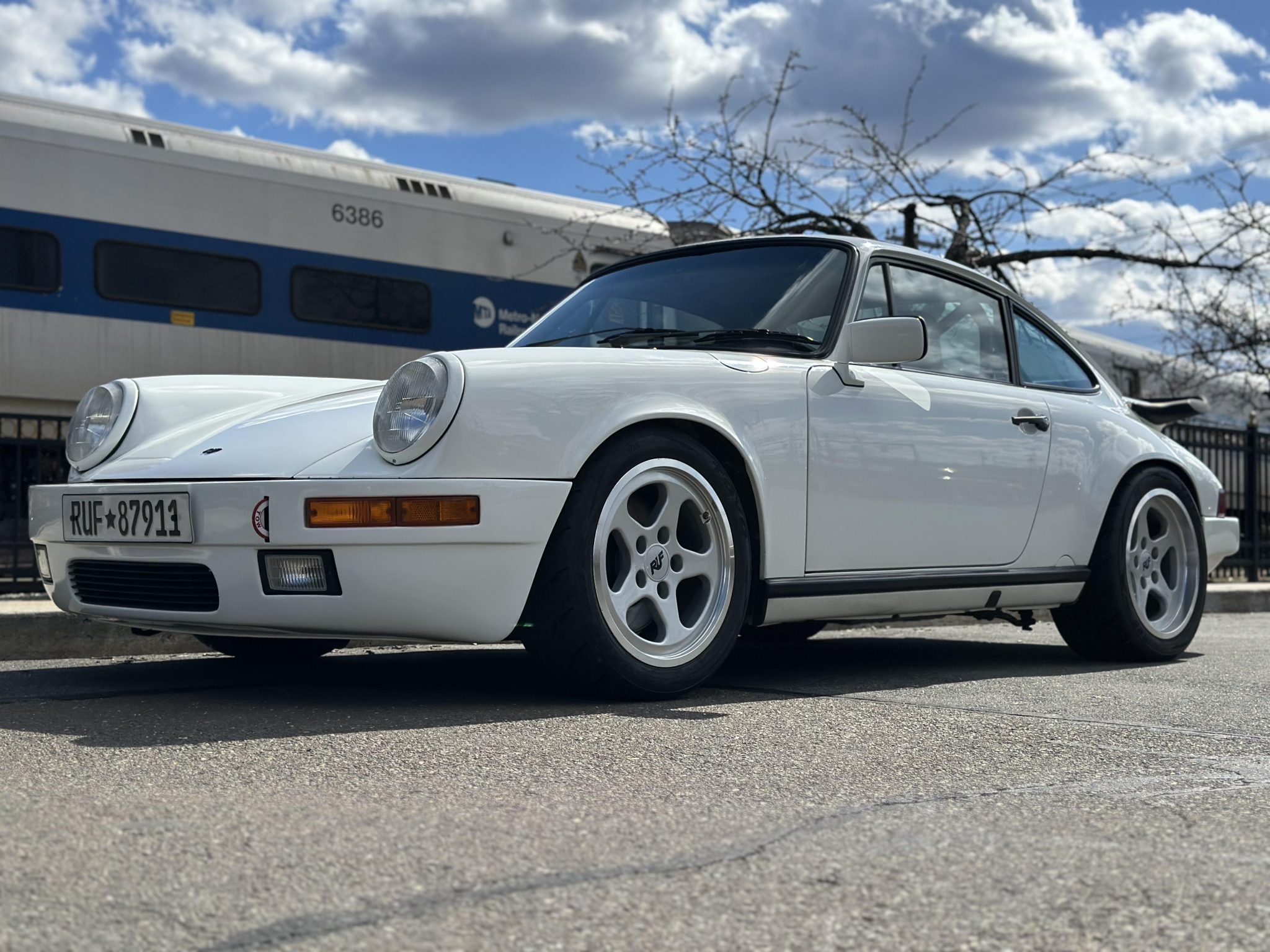 Porsche 911 Carrera 3.2 