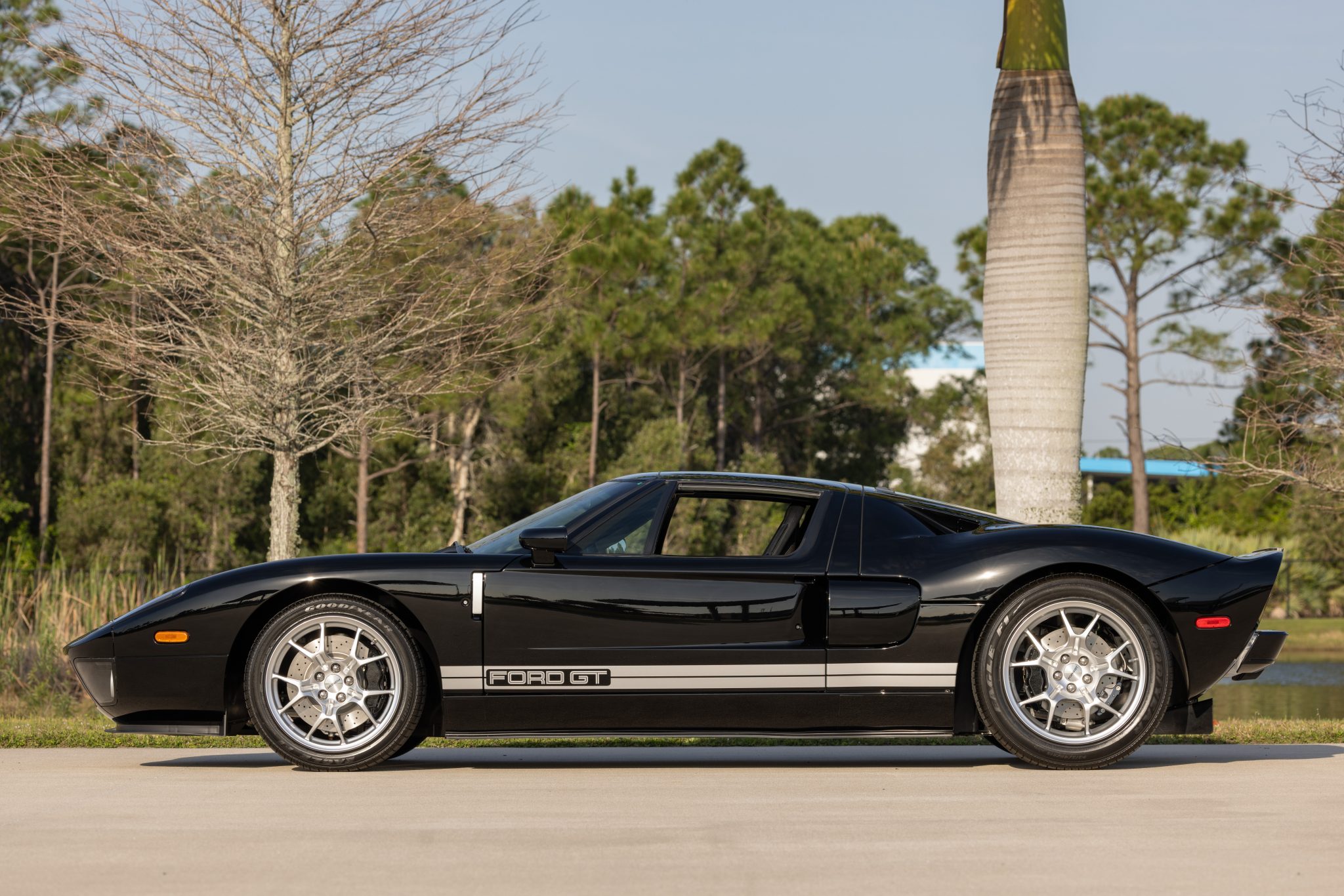 Ford GT 1st Generation 