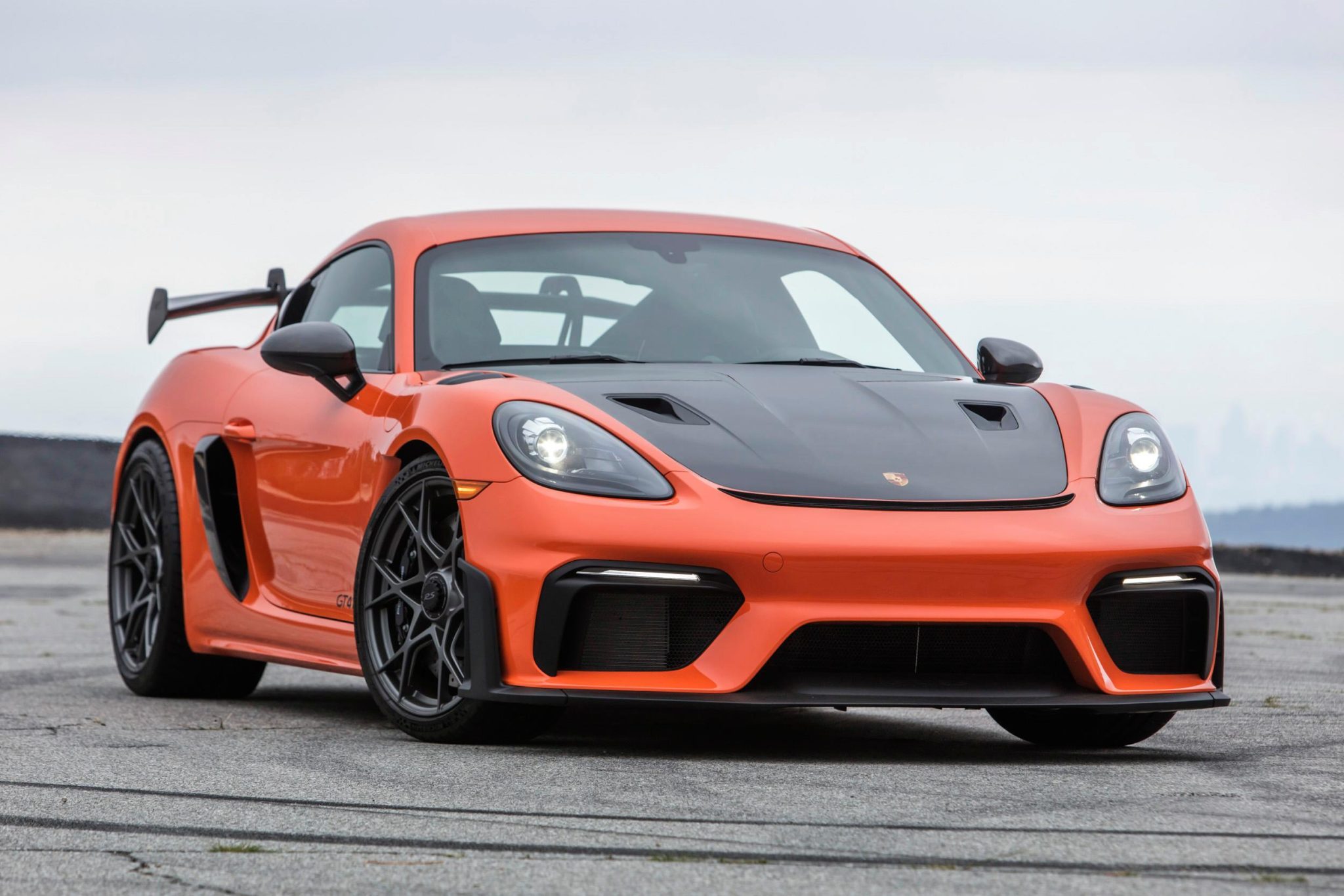 Porsche Cayman GT4 