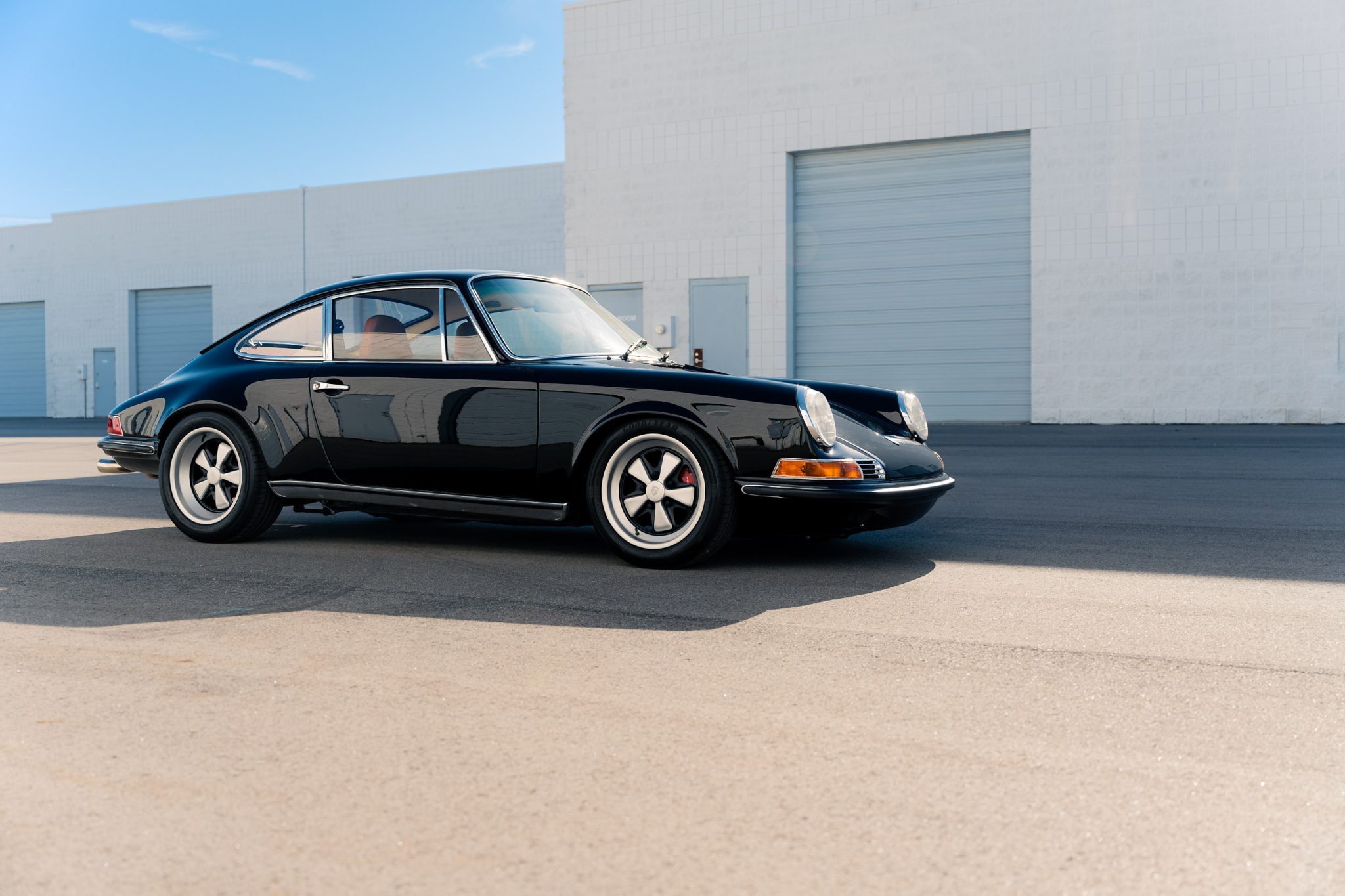 Porsche LWB 911T (1969-1973) 
