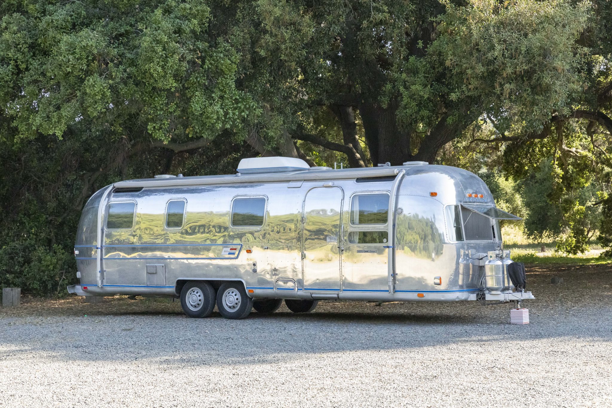 Parts and Automobilia – Trailers 