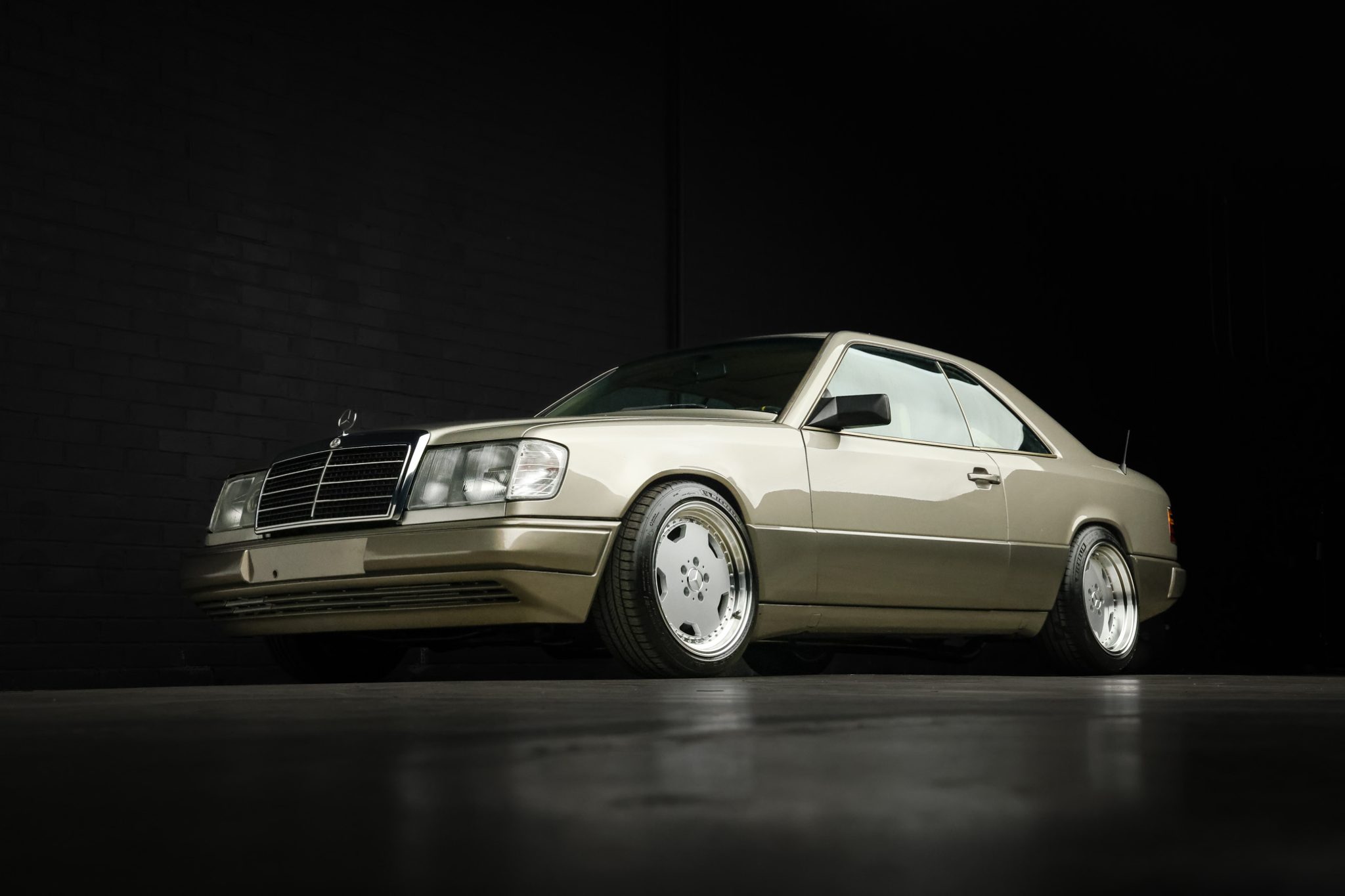 Mercedes-Benz W124 E-Class 