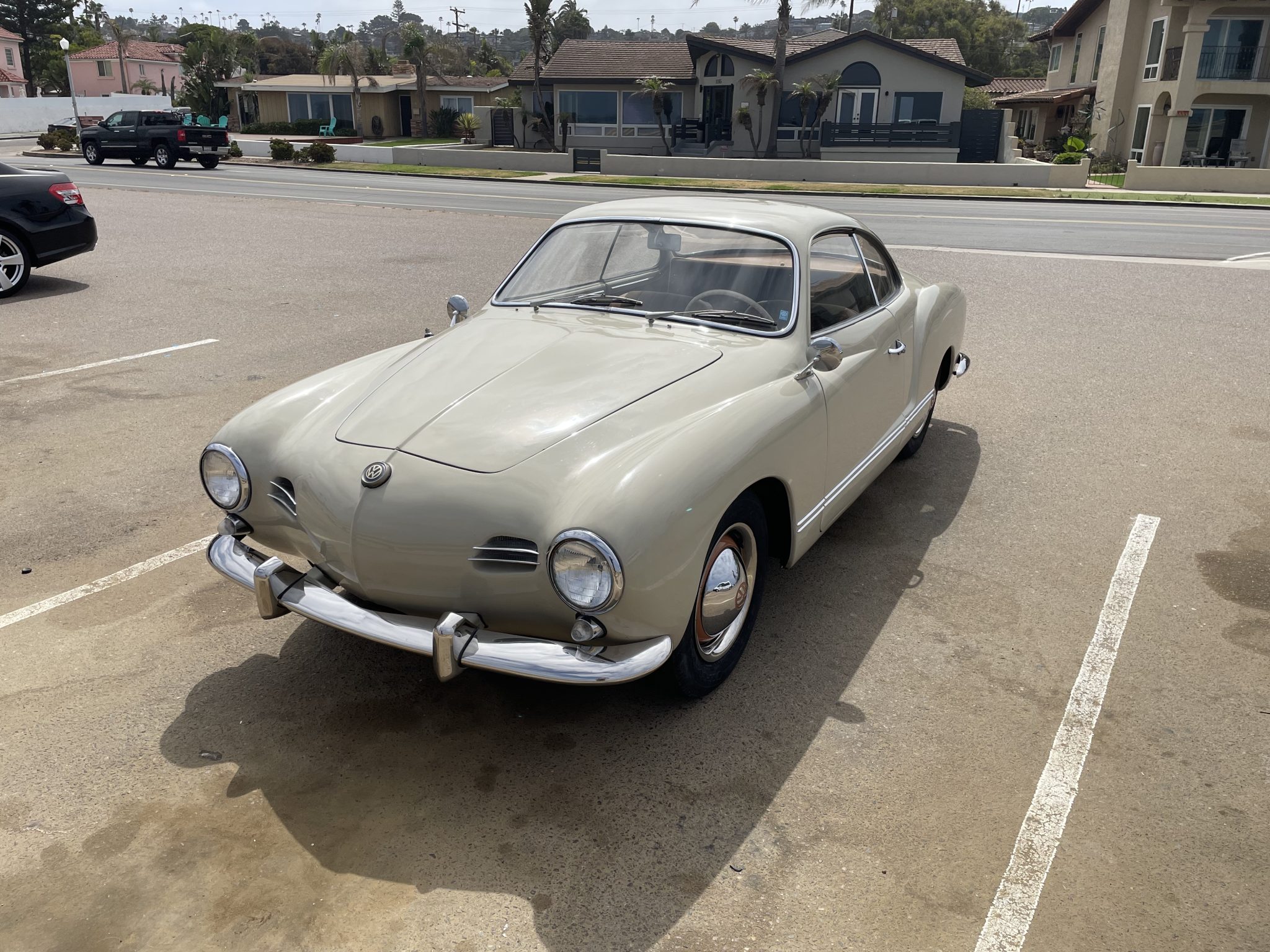 Volkswagen Karmann Ghia 