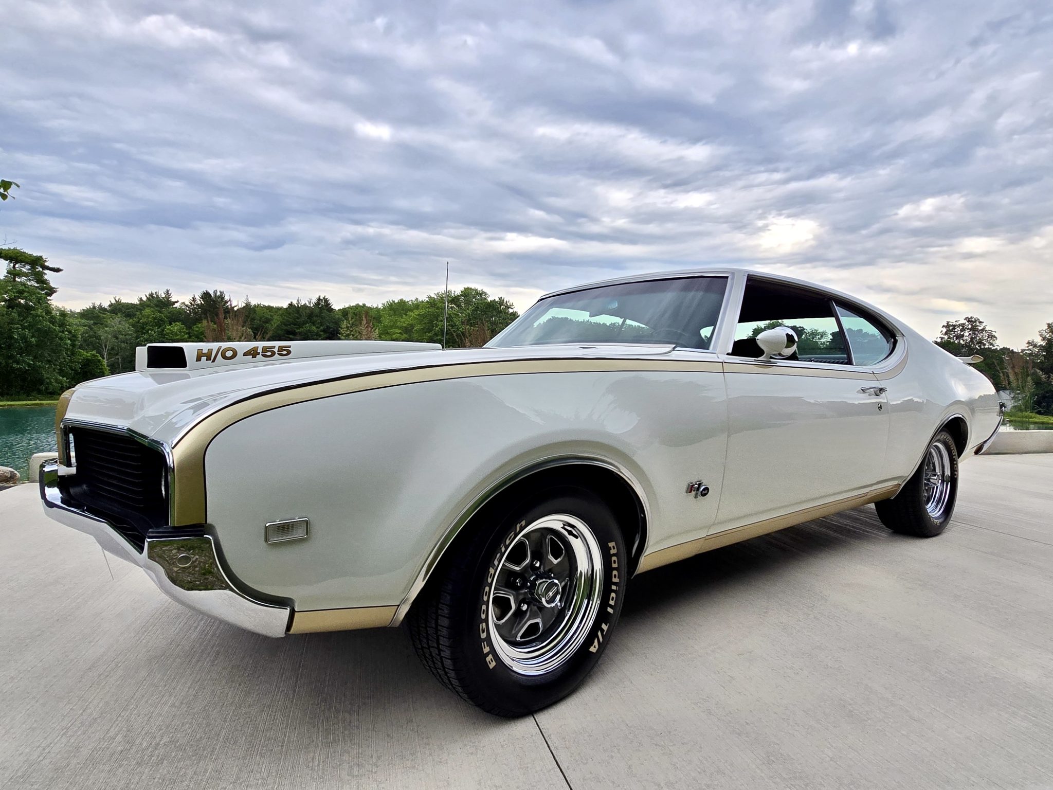 Oldsmobile Hurst/Olds 