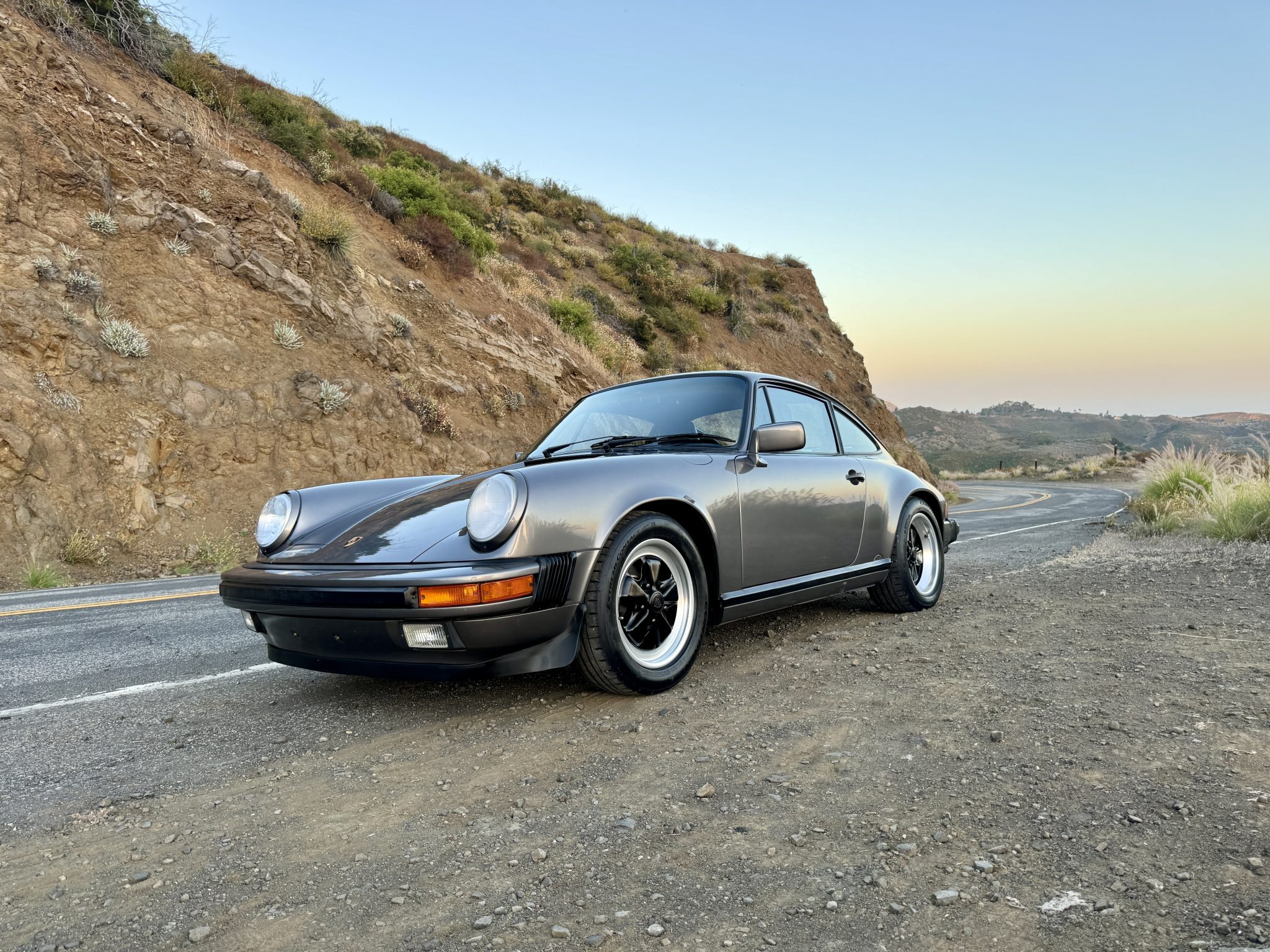 Porsche 911 Carrera 3.2 