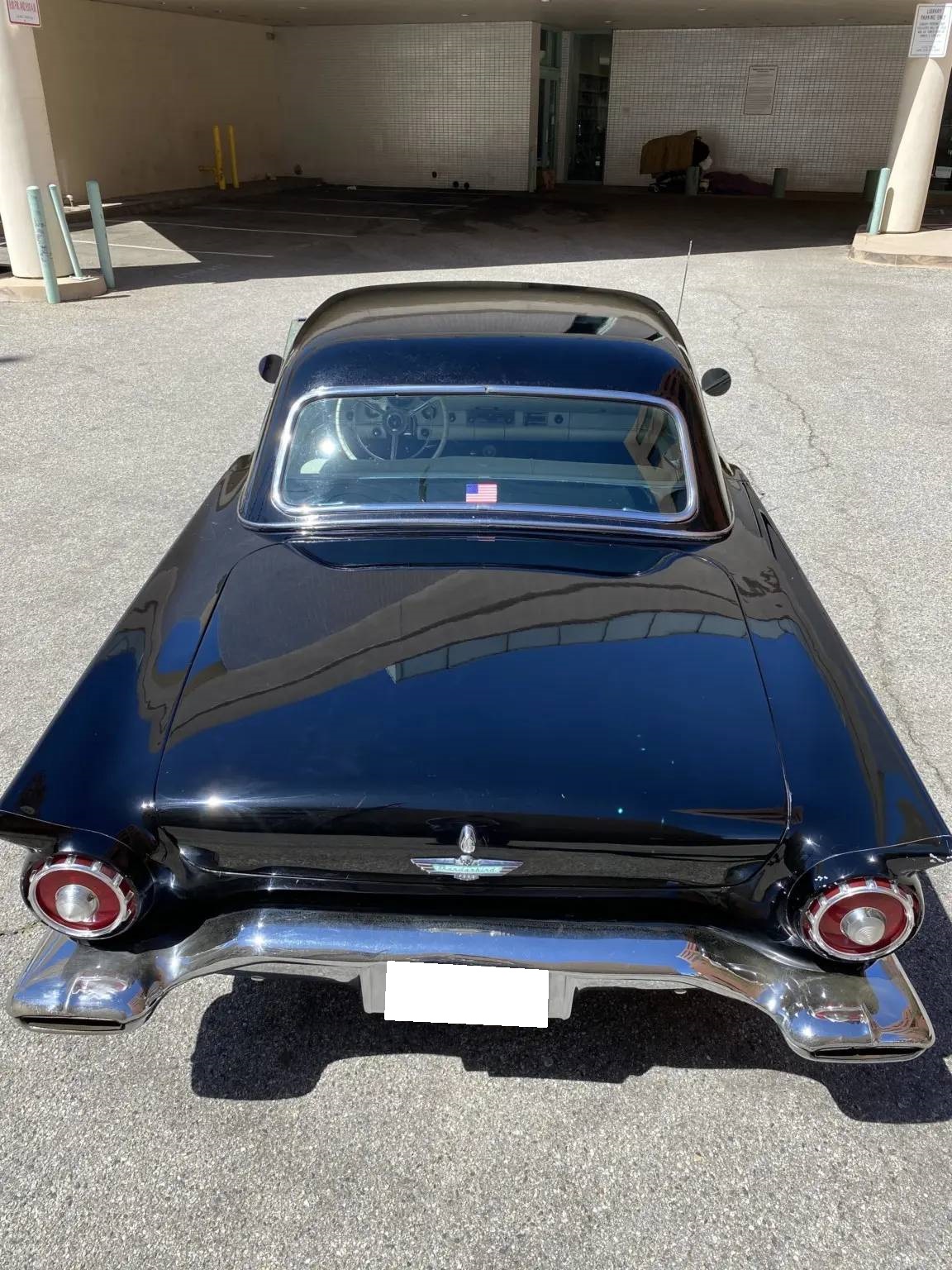 Ford Thunderbird (1955-1957)