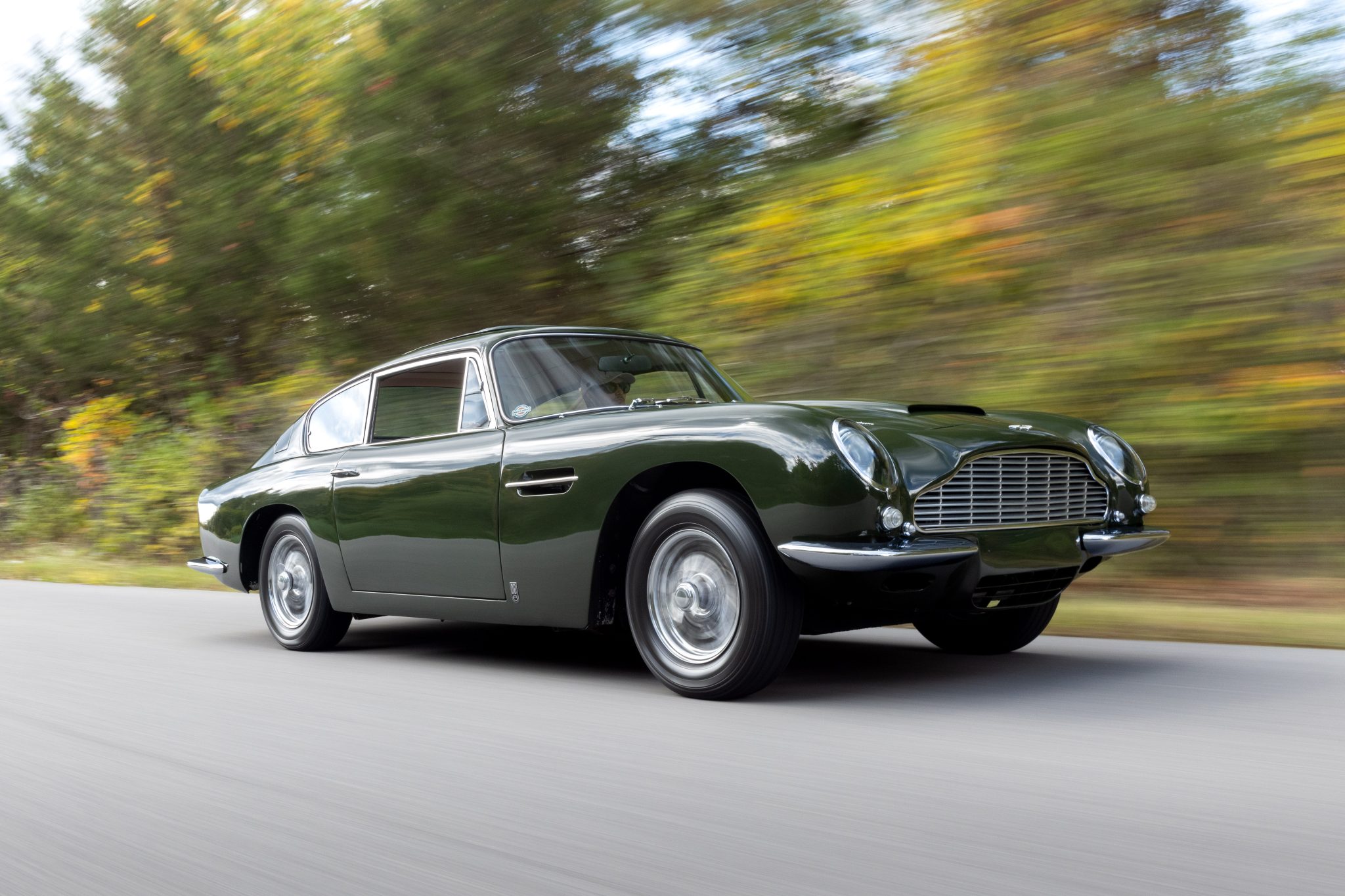 Aston Martin DB6 