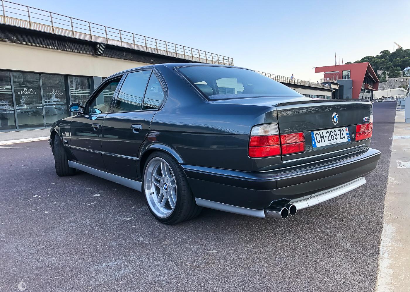 BMW M5 e34