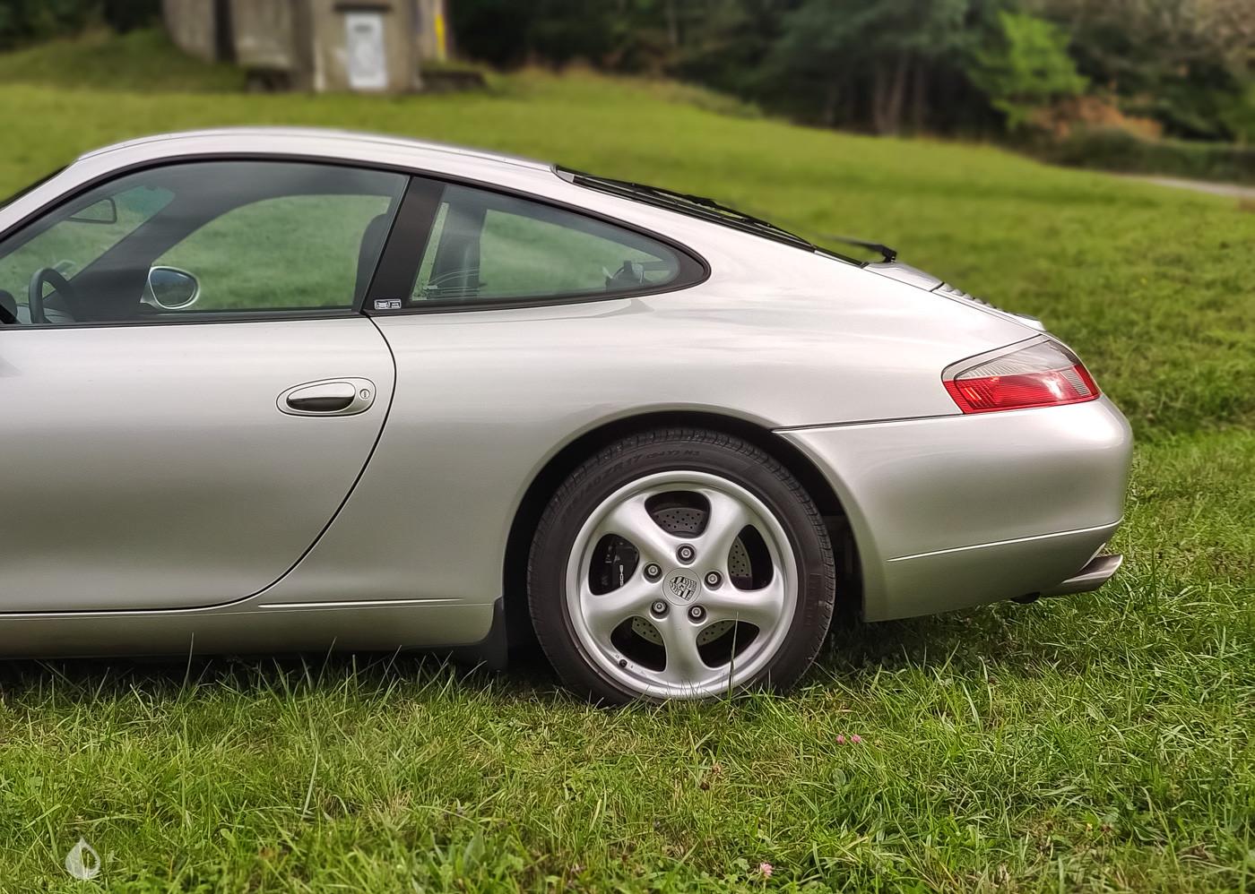 Porsche 911 type 996