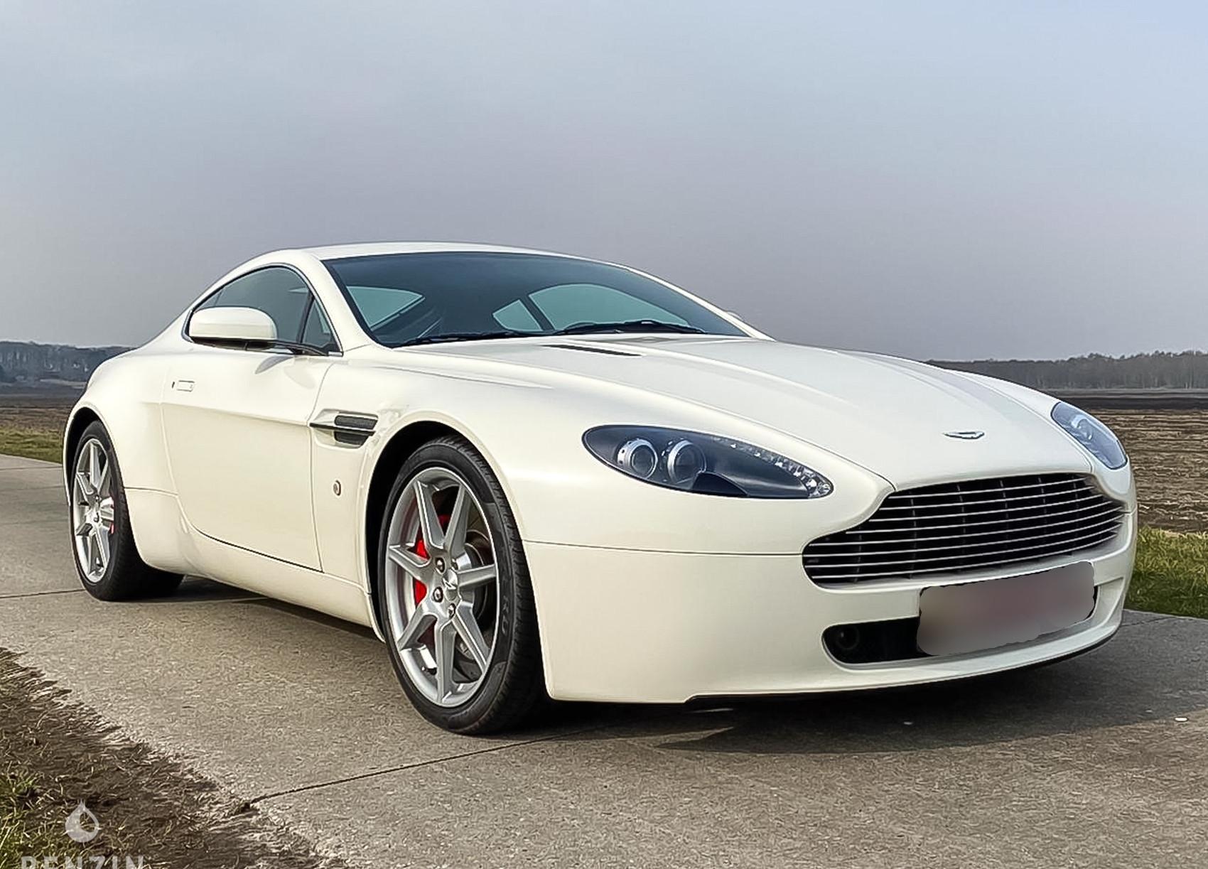 Aston Martin Vantage