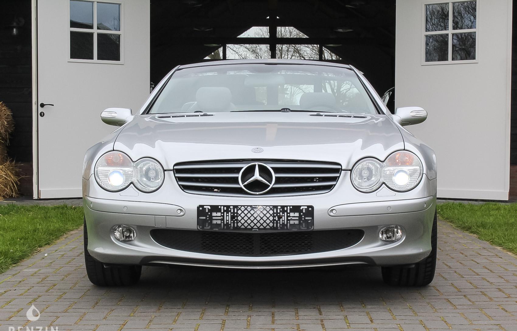 Mercedes-Benz SL R230