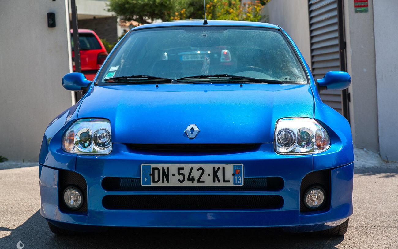 Renault Clio V6