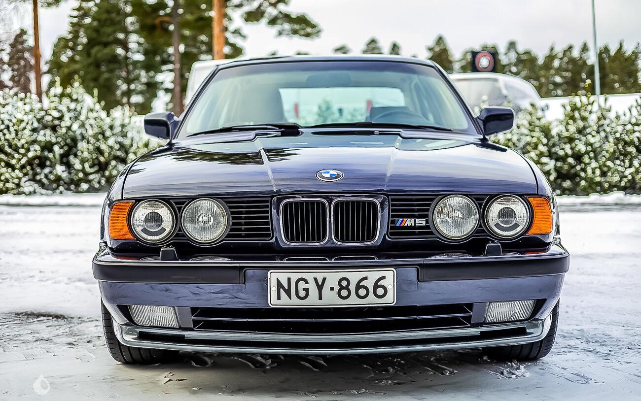 BMW M5 e34