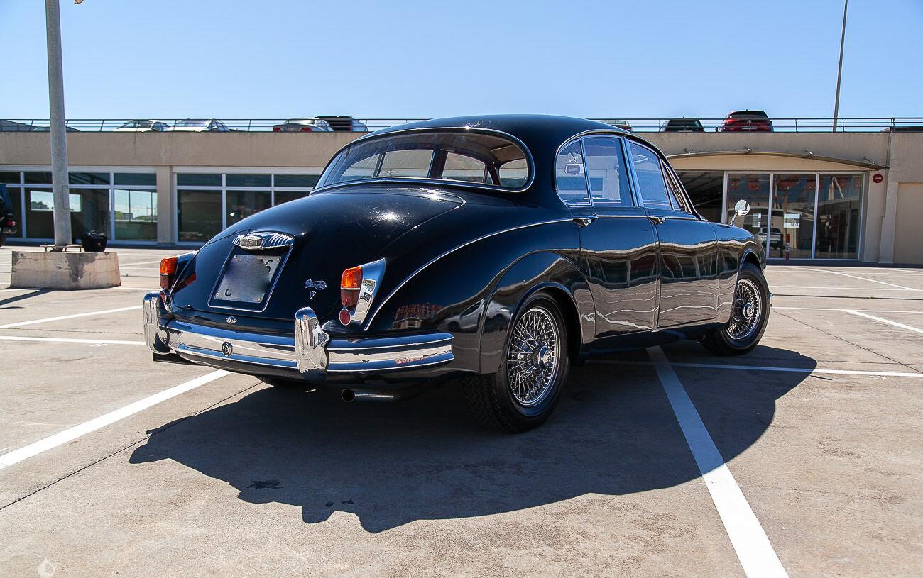 1964 Jaguar Daimler MK2