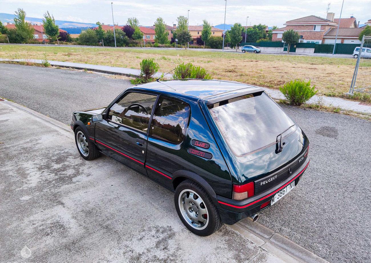 Peugeot 205 GTI