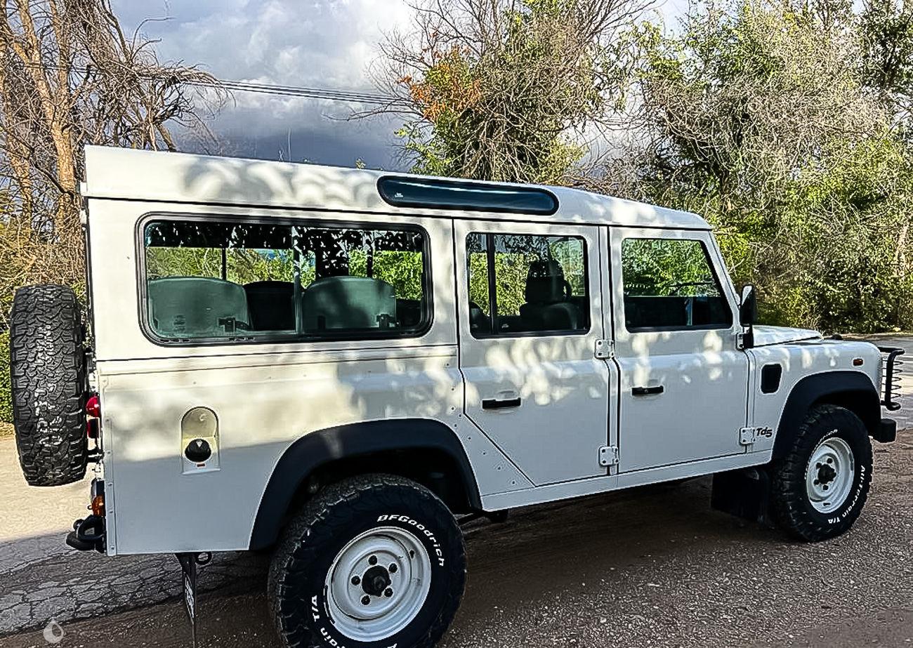 Land Rover Defender - Series I / II / III