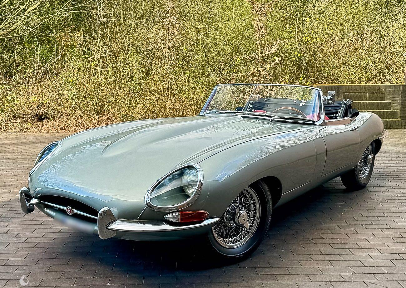 Jaguar E Type