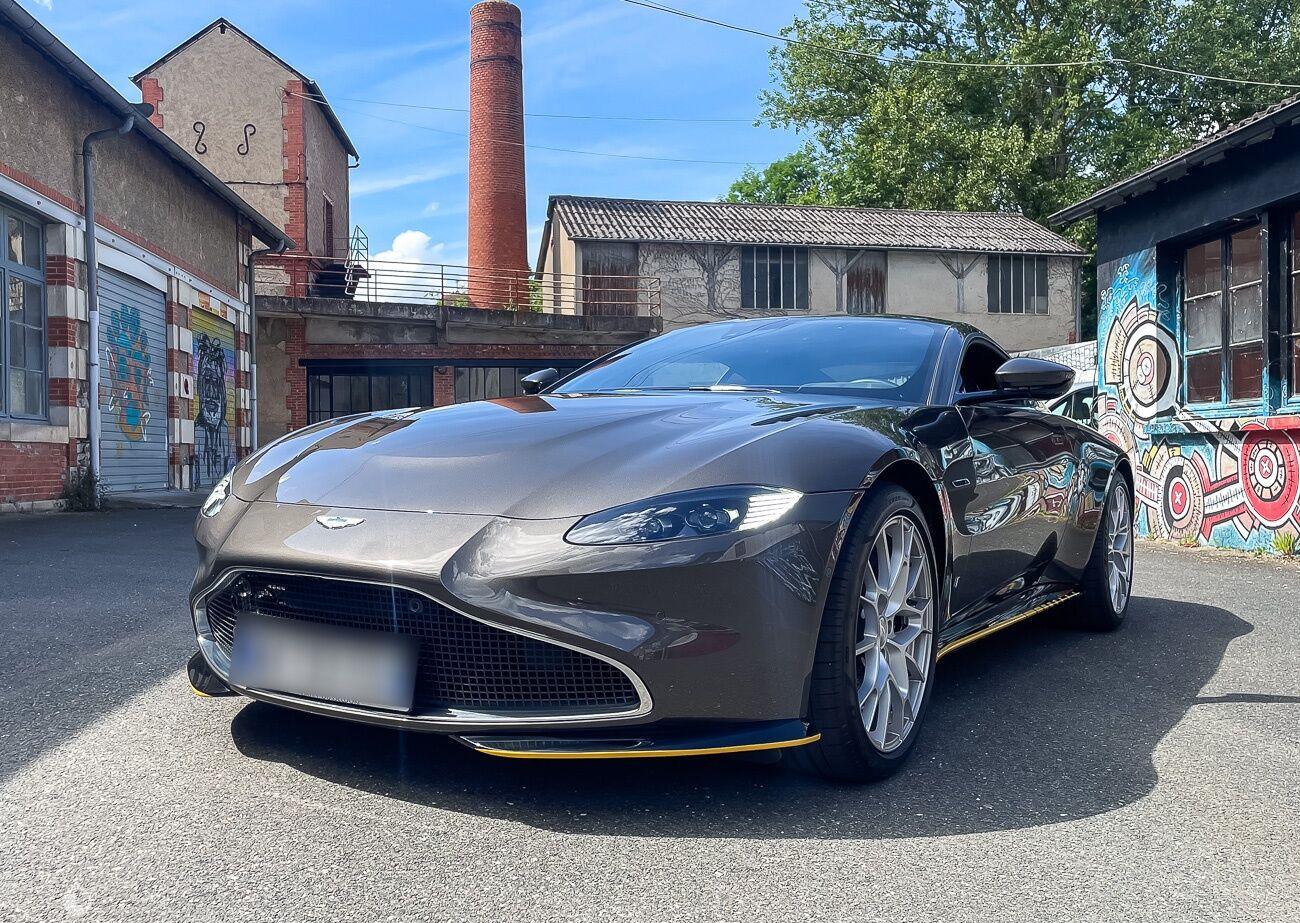 Aston Martin Vantage