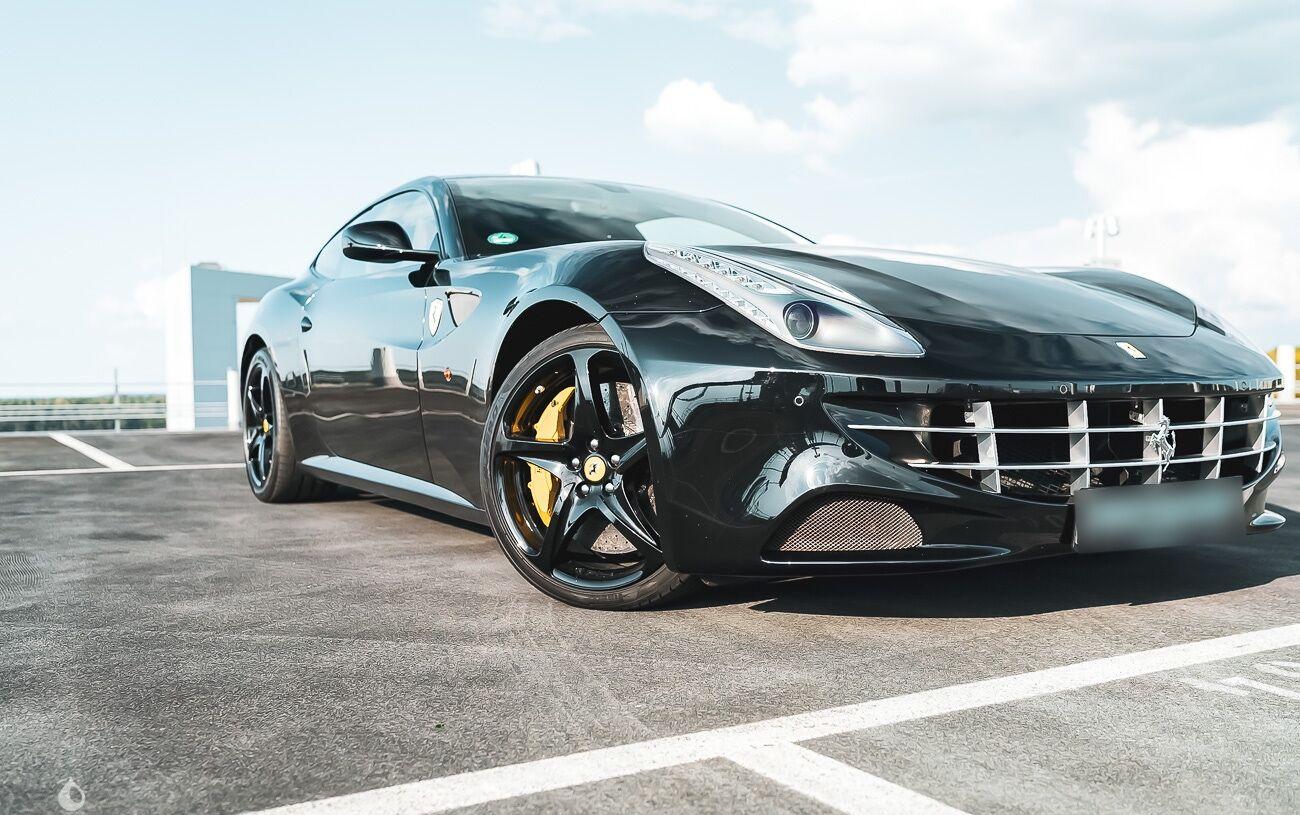 Ferrari FF / GTC4 Lusso