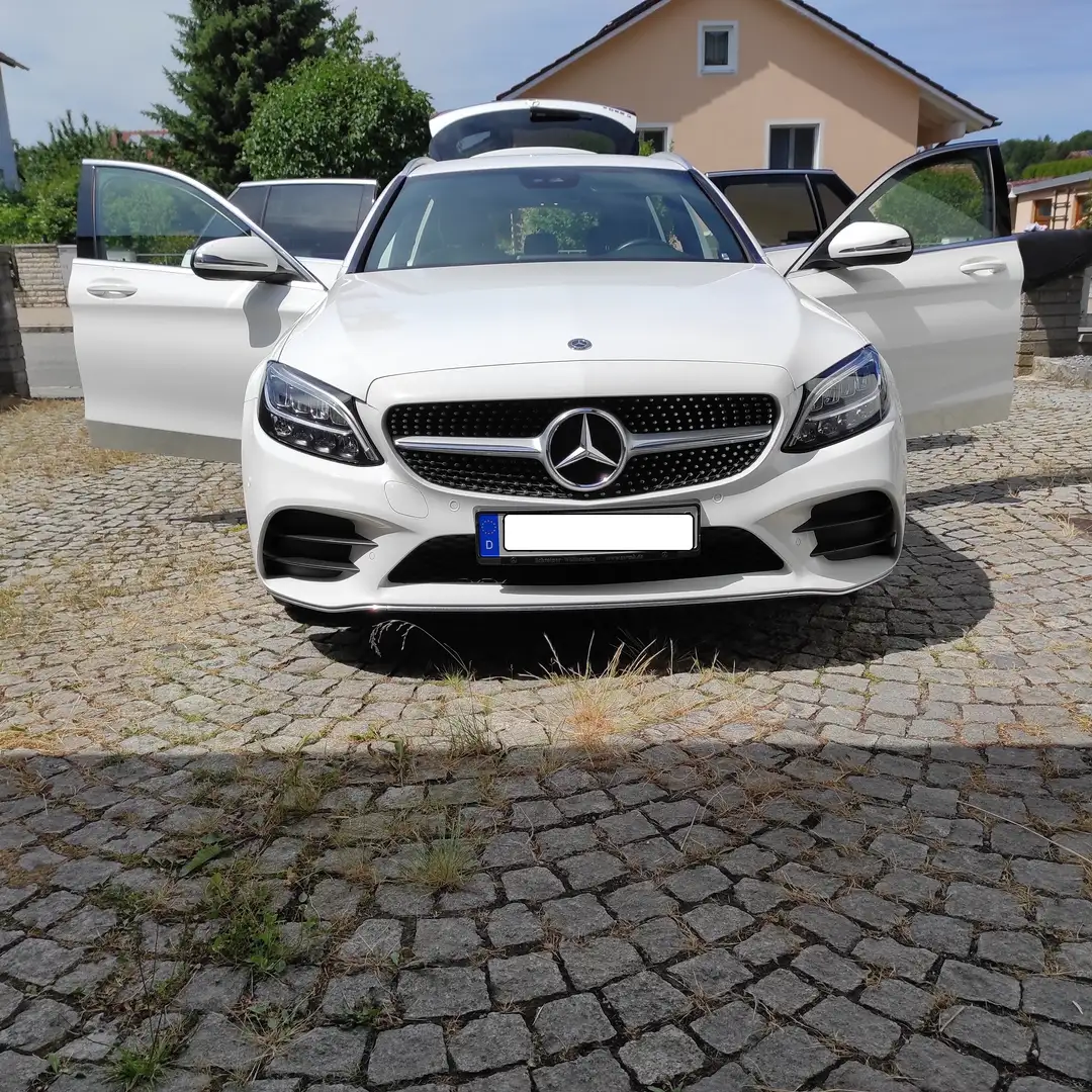 Mercedes-Benz C 220 d T 9G-TRONIC AMG Line