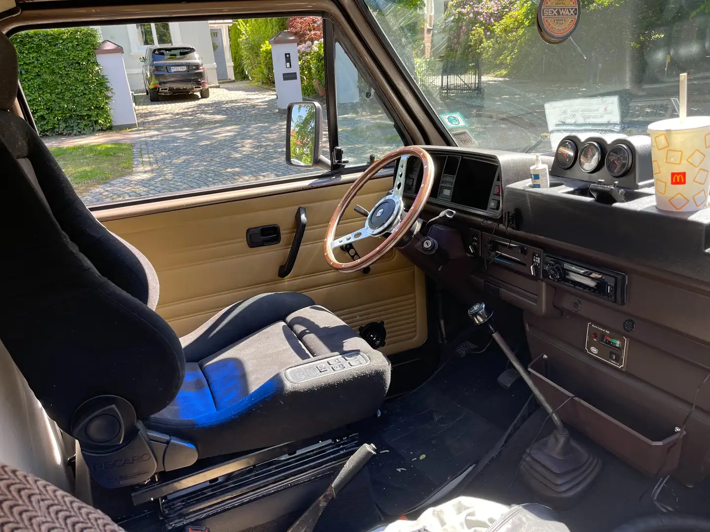 Volkswagen T3 Terra  mit neuem Echtholz Ausbau von Van Exped