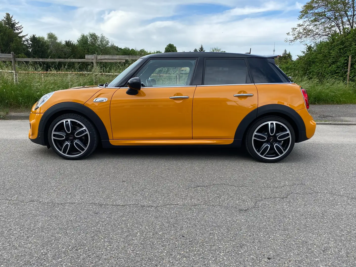 MINI Cooper SE Mini   Sport-Aut. JCW Paket LED Navi Pano